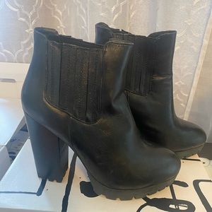 Steve Madden Chunky Boots